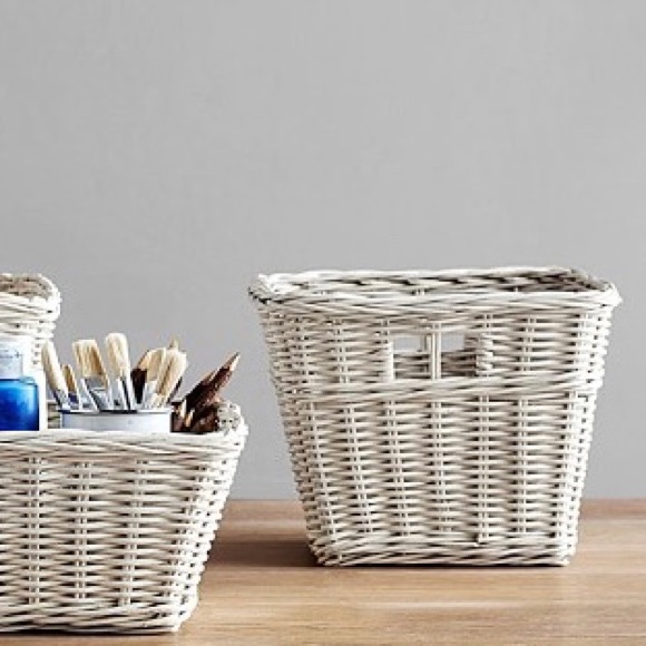• POTTERY BARN • Sabrina Basket - Picture 1 of 6